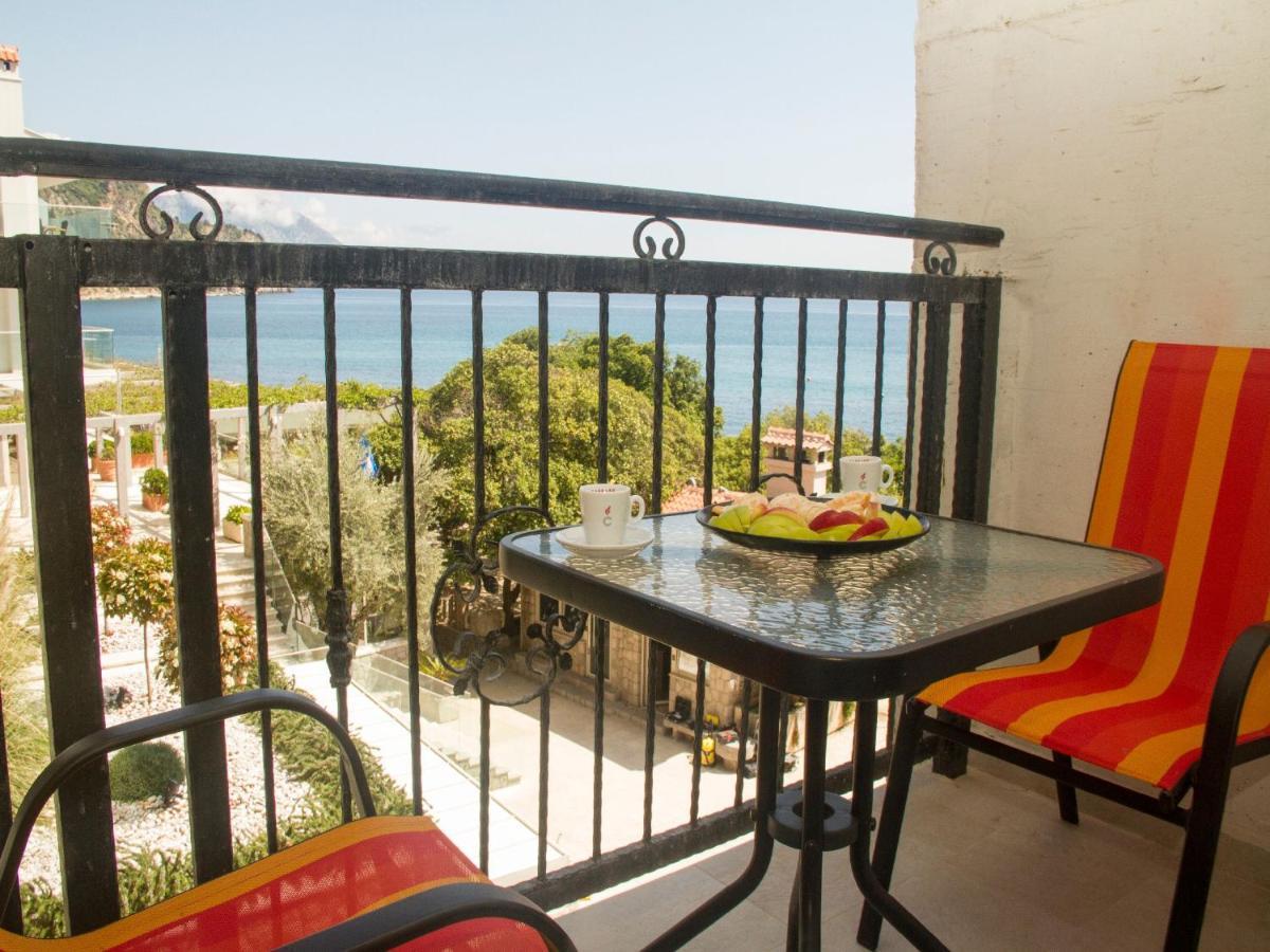 Beachfront Hotel Palma - Jaz Budva Bagian luar foto