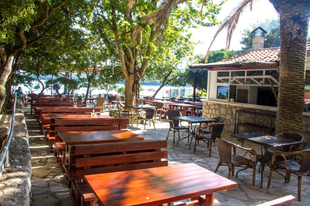 Beachfront Hotel Palma - Jaz Budva Bagian luar foto