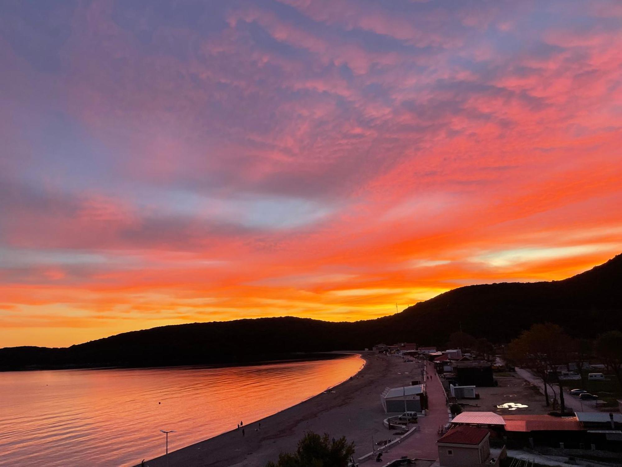 Beachfront Hotel Palma - Jaz Budva Bagian luar foto
