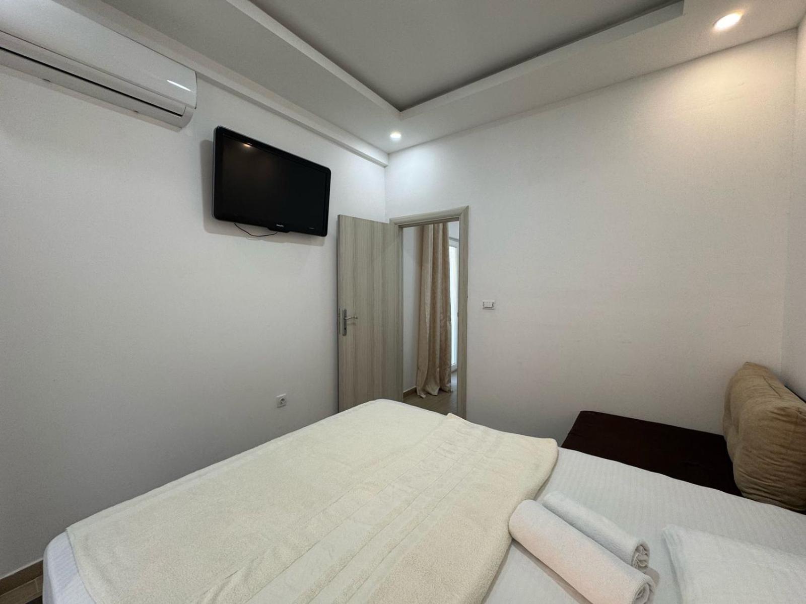 Beachfront Hotel Palma - Jaz Budva Bagian luar foto