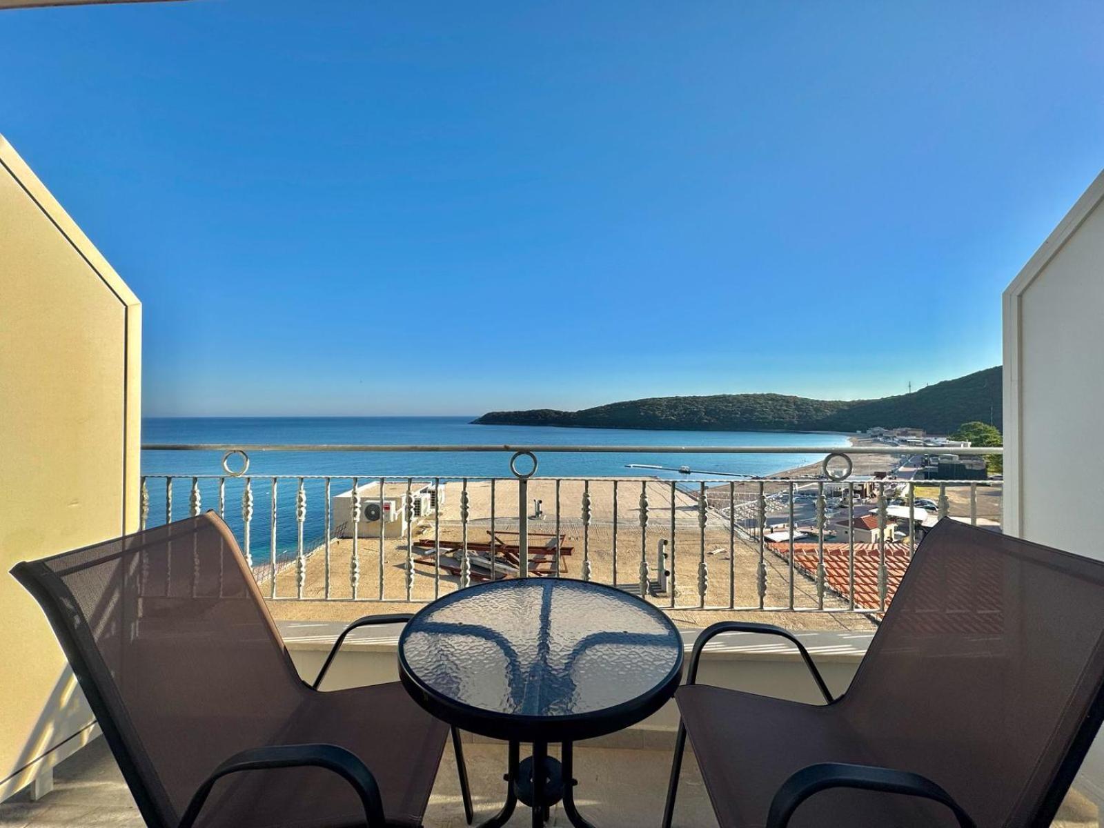 Beachfront Hotel Palma - Jaz Budva Bagian luar foto
