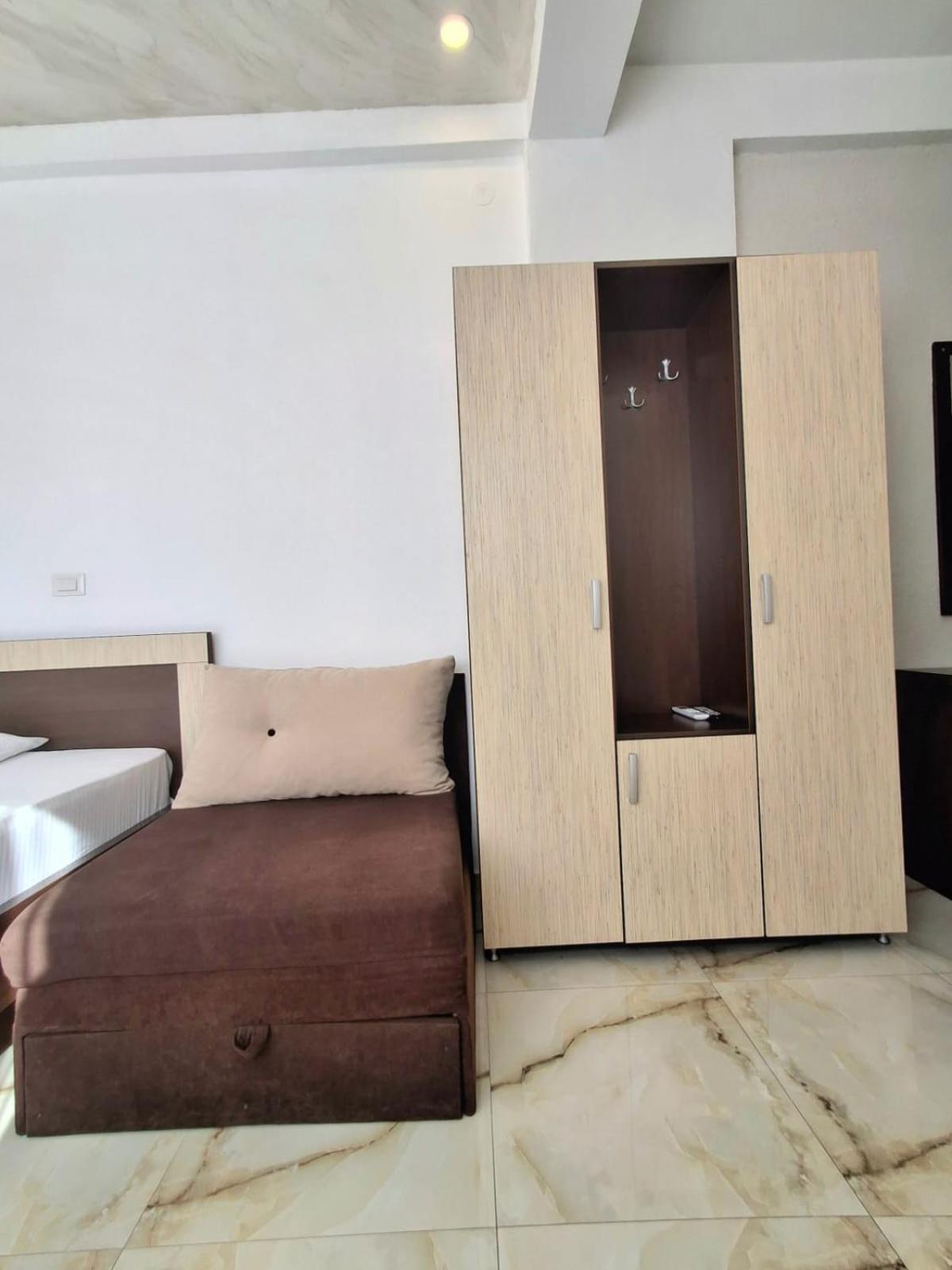 Beachfront Hotel Palma - Jaz Budva Bagian luar foto