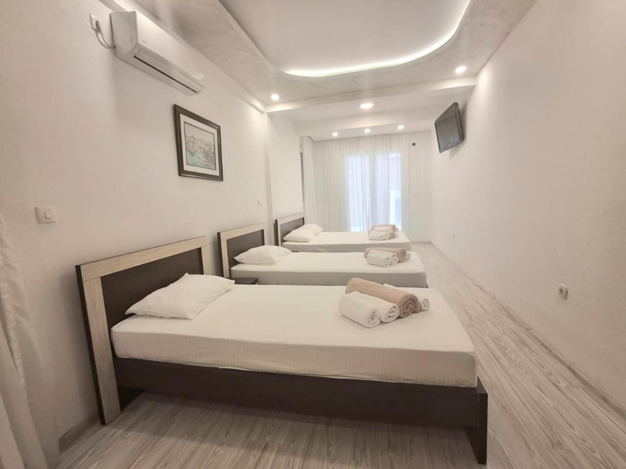 Beachfront Hotel Palma - Jaz Budva Bagian luar foto